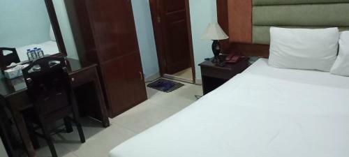 Yes Bd Hotel Group