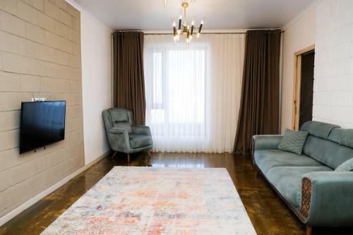 Apartamento Rich House At Zhambyl Street