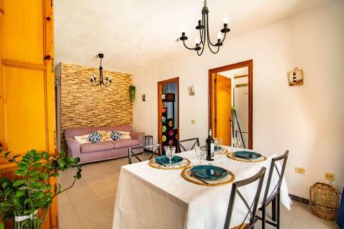 Apartamento El Medano, Center. To Enjoy !
