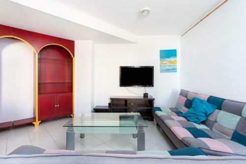Family Apartment -3 Bedrooms And Rooftop