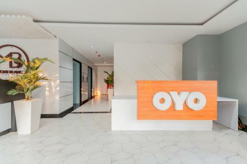 Hotel Vaccinated Staff - Oyo Flagship 750 Mont Blanc