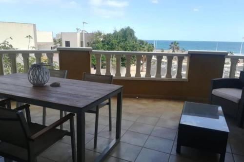 Apartamento El Medano - La Perla C004