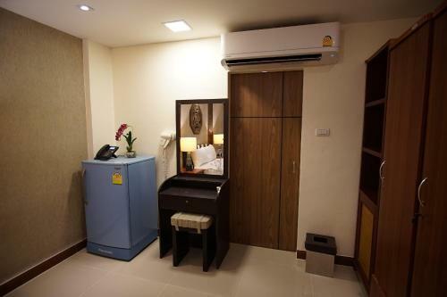 Kim Hotel @ Bangplong