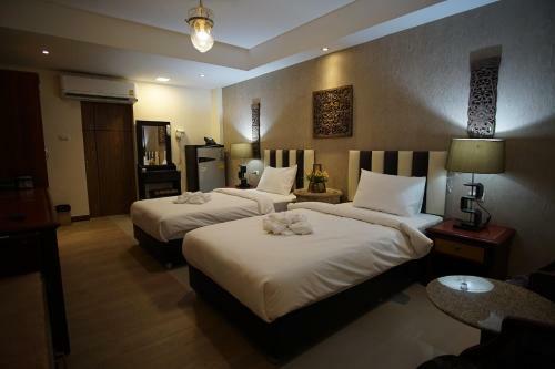 Kim Hotel @ Bangplong