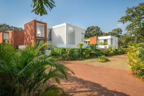 Edgewater Zamora - 3bhk Villa With Private Pool