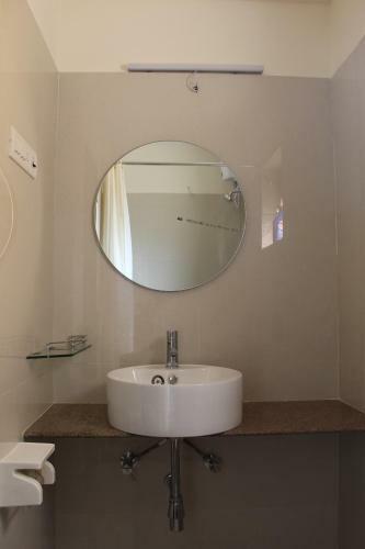 Most Convenient 2 Br Apartment In Central Anjuna