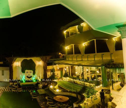 Hotel La Plaza