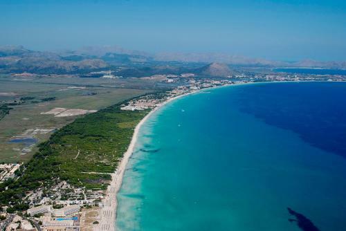 Villa Tamarells With Garden Next To Alcudia Beach