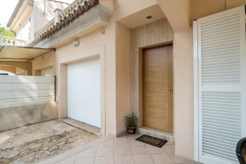 Villa Tamarells With Garden Next To Alcudia Beach