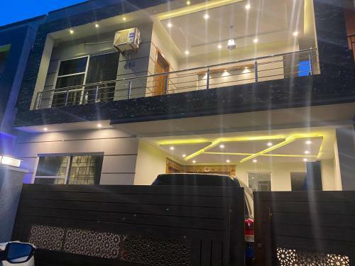 Luxury Private Bedroom In Bahria Town