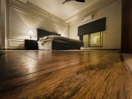 Luxury Apartment/ Prime Location/ Bahria Town