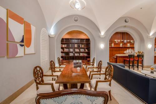 Hotel Park Inn Beihai Yintan Wanda Plaza