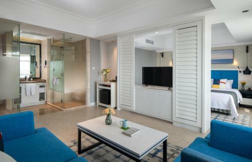 Hotel Park Inn Beihai Yintan Wanda Plaza
