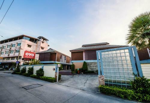Oyo 502 Bangsean Hotel