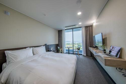 Riviera Incheon Airport Hotel
