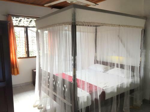 Hostal Little Paradise Guest House