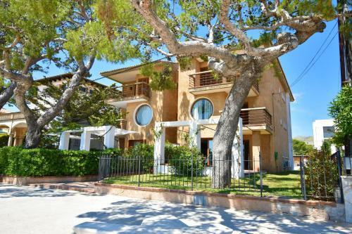 La Gola Apartment Newly Refurbished First-line Beachfront