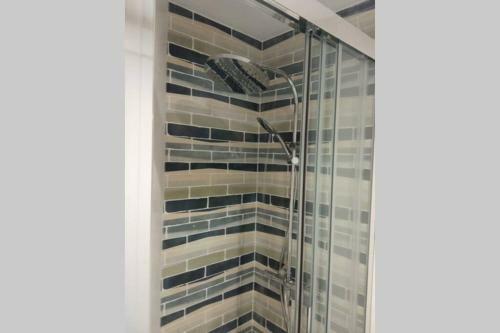 M2 Cool Apartment Next To Metro. 15m To Center