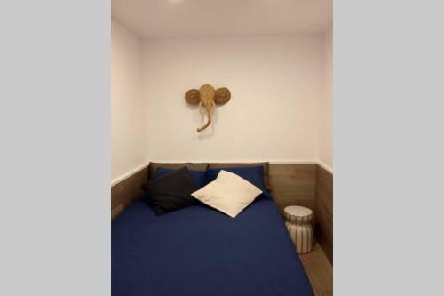 M2 Cool Apartment Next To Metro. 15m To Center