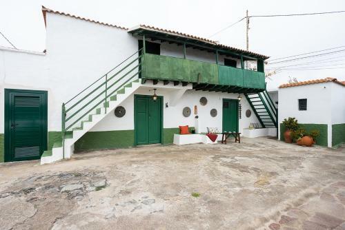 199 Casa Rural La Zarza By Sunkeyrents