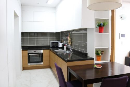 2006?? � Pogostim: Apartment Highvill Park