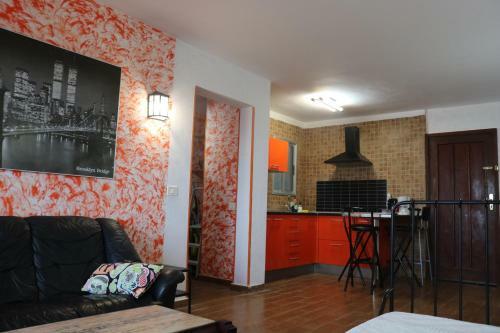 Apartment On The Beach And Ocean Sounds
