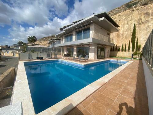 Villa Altos Golf Bah�a Finestrat