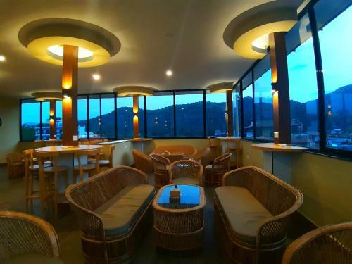 Albergue Om Gaura Hotel