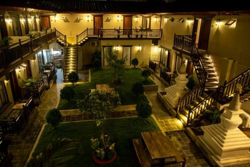 Hotel Busy Bee Resort, Pokhara