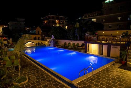 Hotel Busy Bee Resort, Pokhara