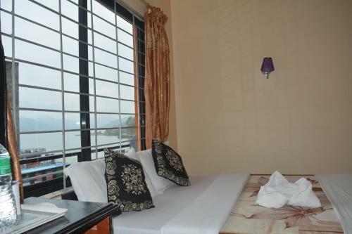Hotel Direction Pokhara