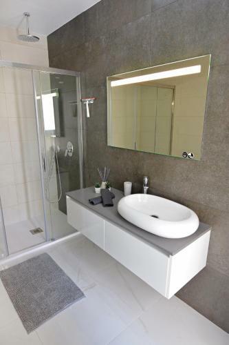 Apartamento Hillside Luxury Villa