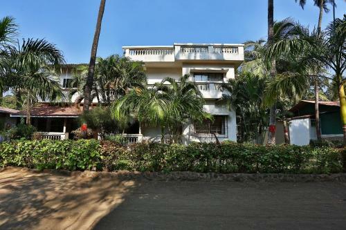 Hotel Oyo 24163 C Beach Resort