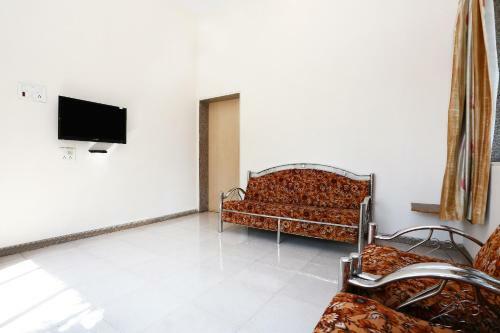 Hotel Oyo 24163 C Beach Resort