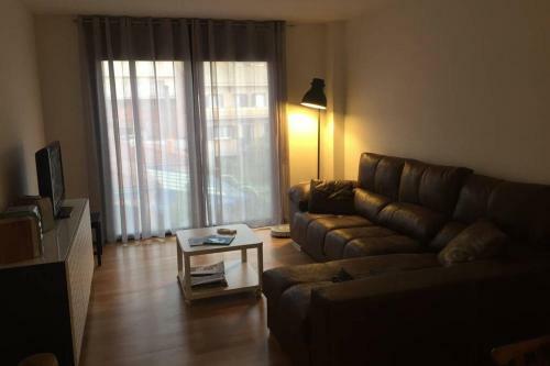 Apartamento Nuevo,con Parking Y Ascensor