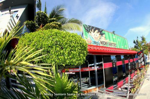 Micky Santoro Hotel & Restaurant