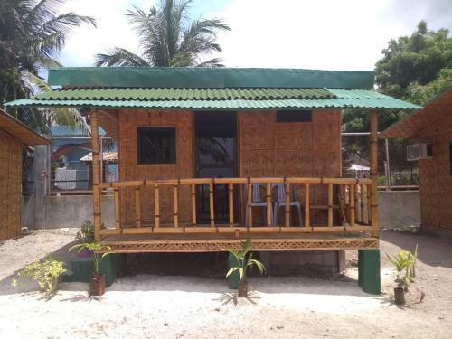 Hotel Hutkins Beach