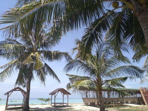 Hotel Hutkins Beach