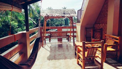 Hotel Anahaw Seaside Inn