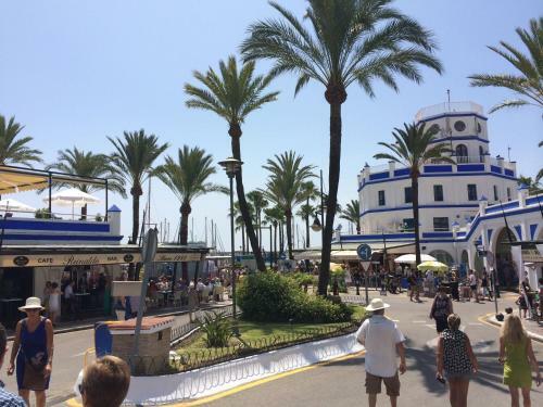 Estepona Port Apartment