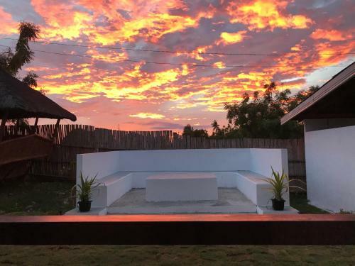 Hostal Paradise Beach Guest House
