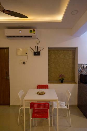Comfycorner - Luxurious 2-bhk Apartment