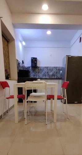 Comfycorner - Luxurious 2-bhk Apartment