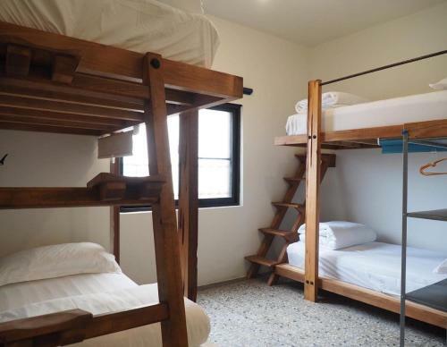 Hostal H. 1967