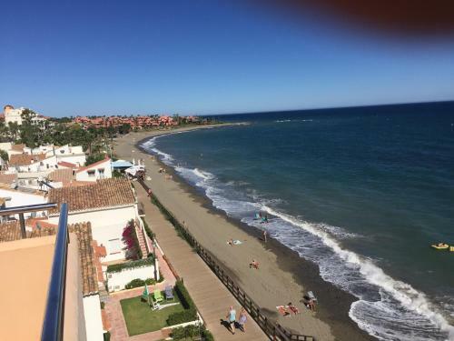 Apartamento Luminoso Estudio A Pie De Playa