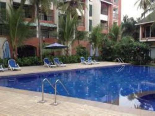 14) Very Modern Furnished Serviced Apartment