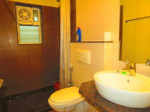 14) Very Modern Furnished Serviced Apartment