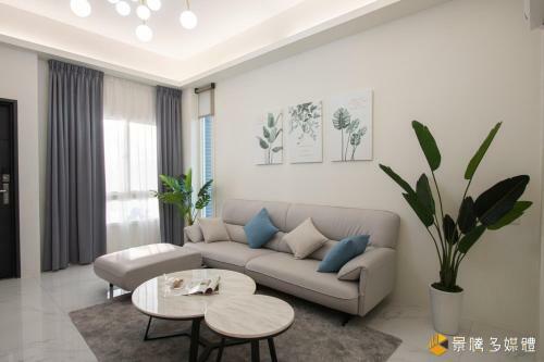 M2 Villa