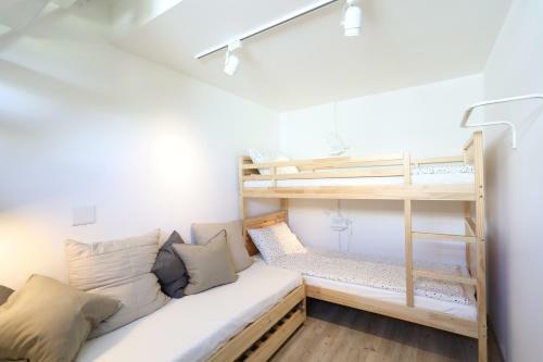 Dongshan Yi Hostel