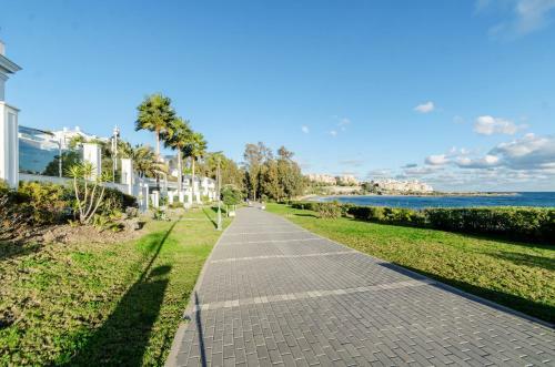 Luxury Apartment Frontal Beach In Doncella Beach